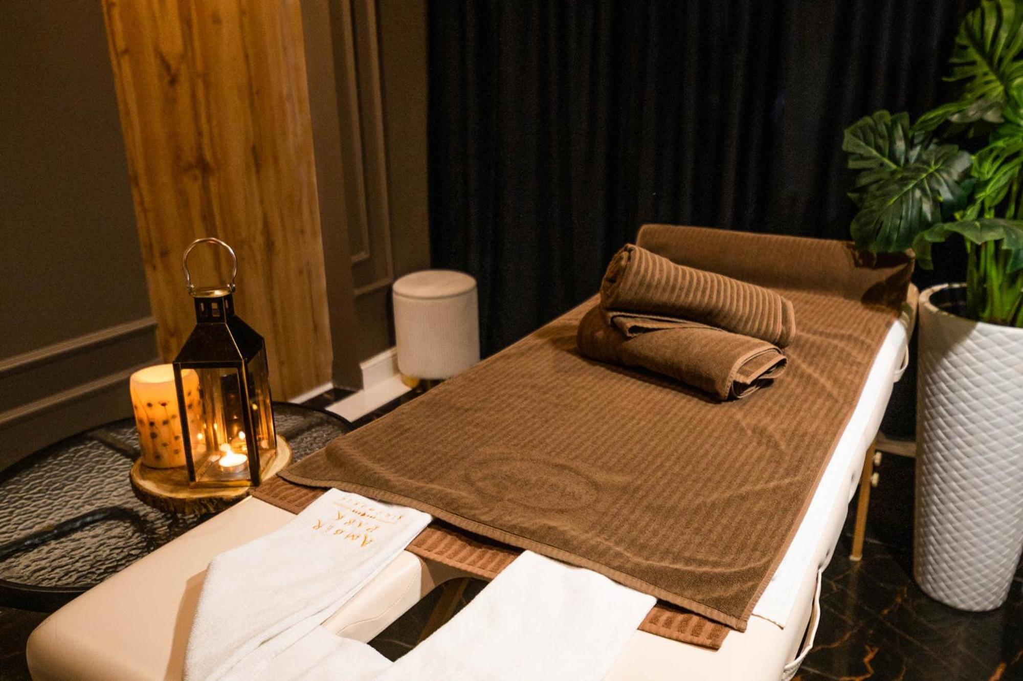 Promocje Amber Park Spa نيخوجة المظهر الخارجي الصورة